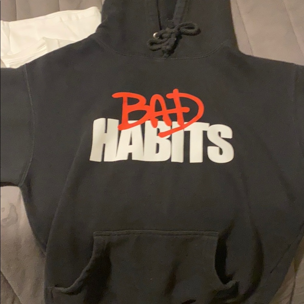 Vlone - Picture 2 of 3